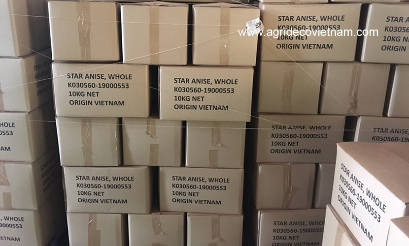 Star aniseed: packing in 10kg net box