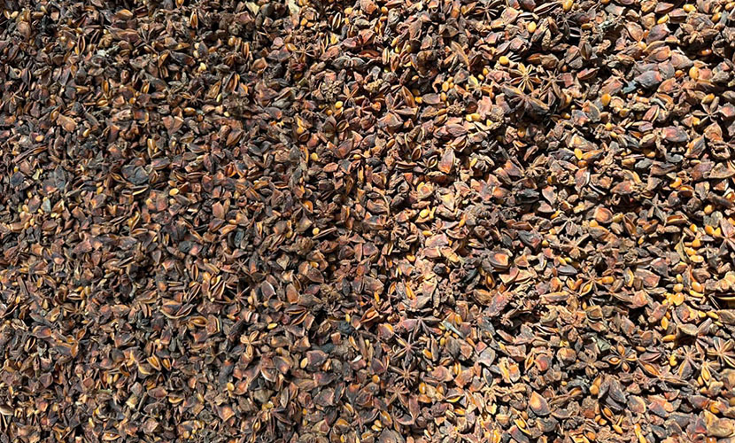 Broken star anise from Vietnam