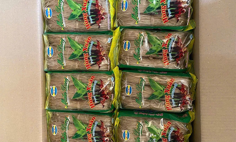 Vietnamese edible canna noodle: Hung Xuan brand