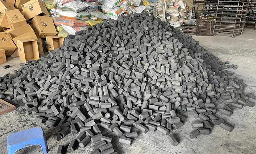 Coconut shell charcoal from Vietnam
