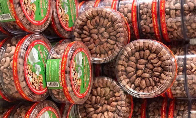 Salted roasted cashew nuts