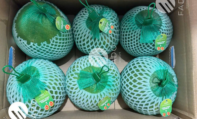 A carton box of Vietnamese grapefruits