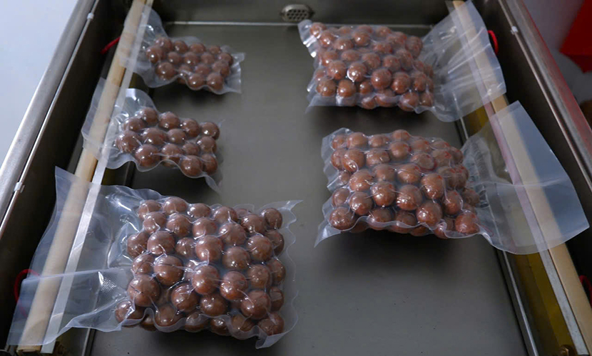 Vietnamese macadamia small bags